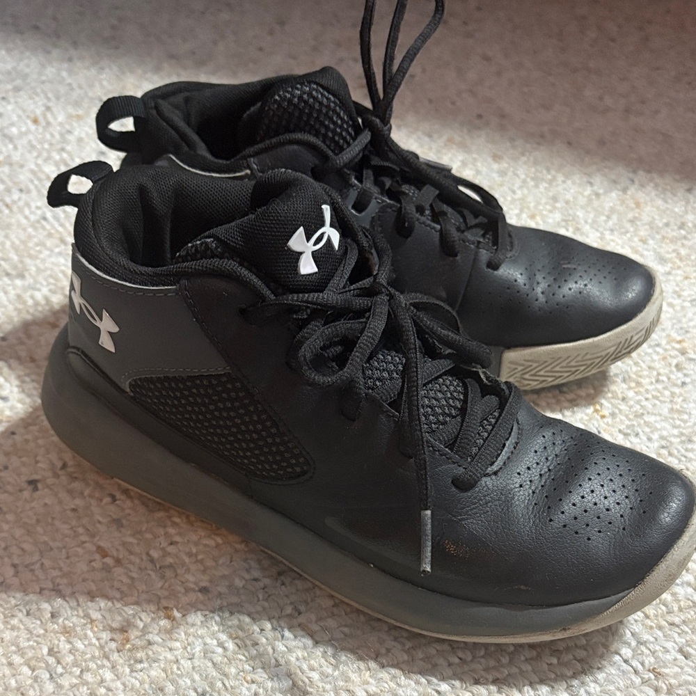 Under Armour Black and Gray Sneakers